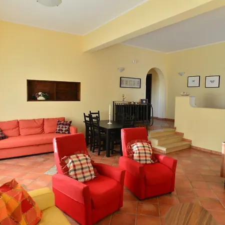 Holiday home Cinzia